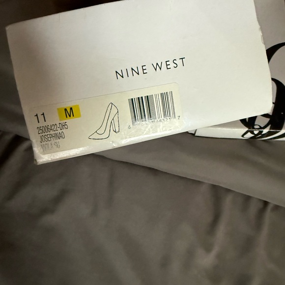 Nine W. purple suede pumps, block heel - Picture 7 of 9